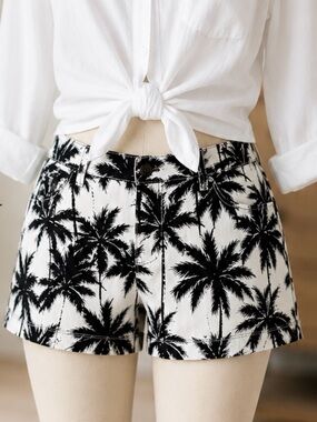 INC Shorts Tropical Palm Print / Black White Size 8 Cotton Stretch